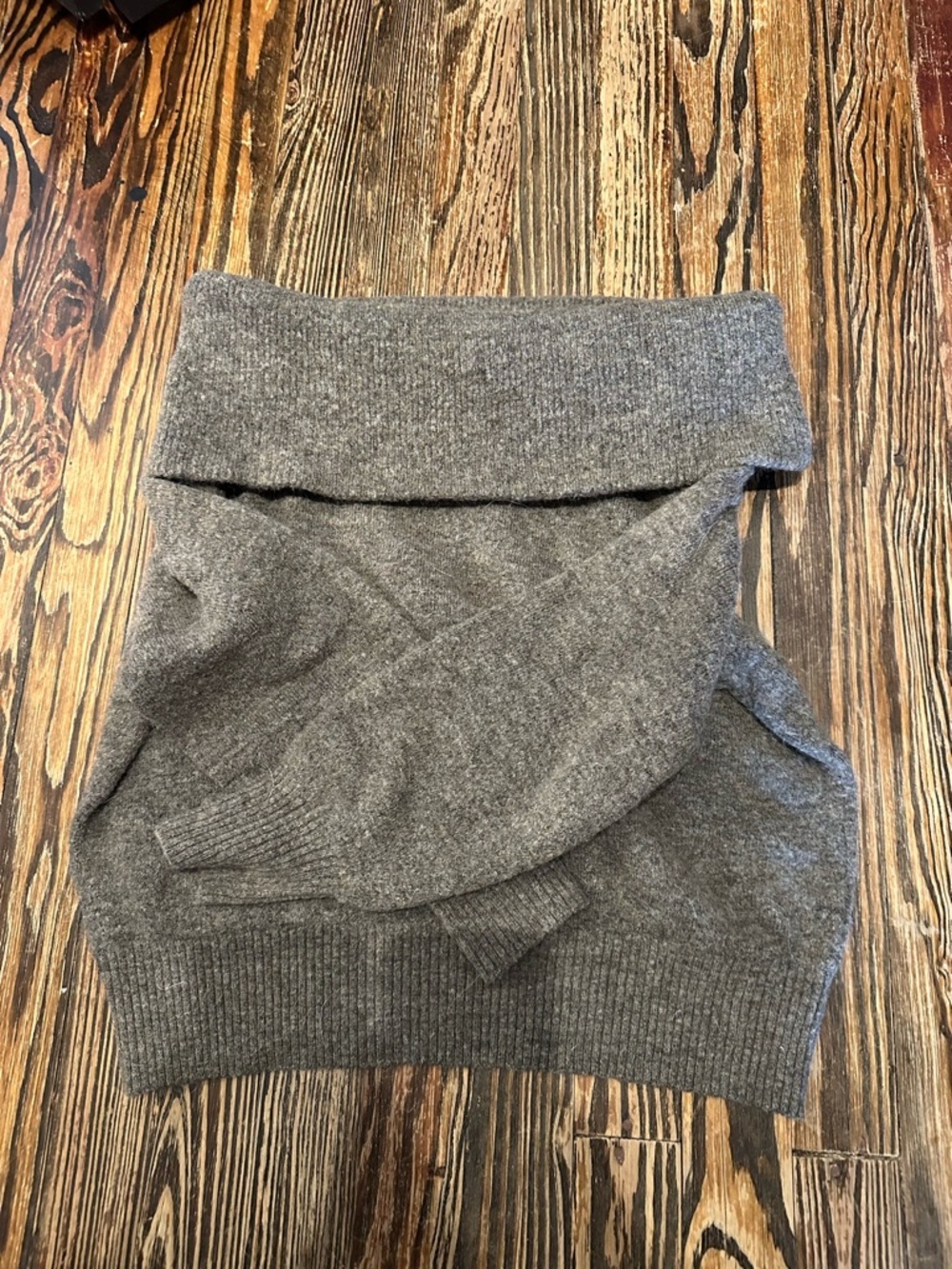 H&M Off the Shoulder Fold-Over Neck Gray/brown Knit Sweater - Picture 1 of 3